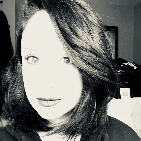 Meet your Posher, Monica - Picture 7 of 8